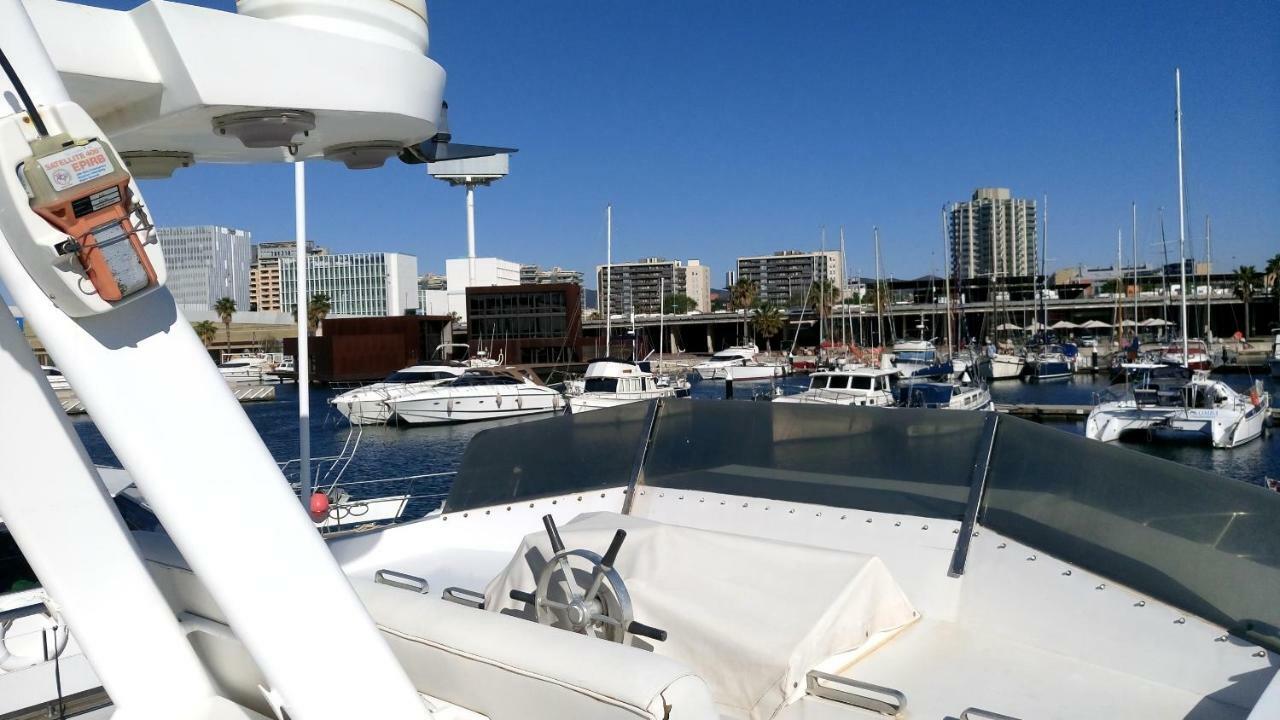 Your Own Private Yacht Sant Adria de Besos Exterior foto